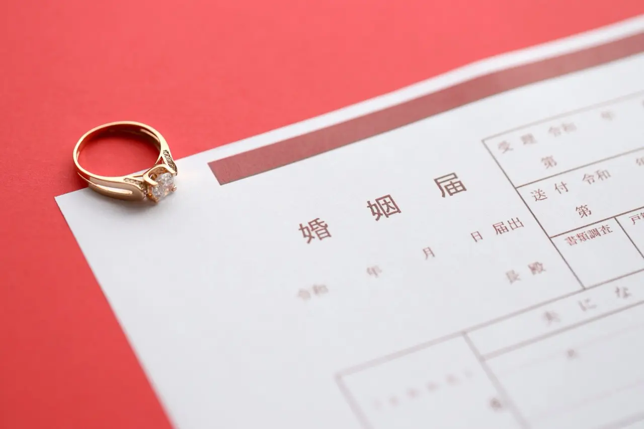 入籍の必要書類は何？婚姻届の提出に必要なものや入手方法まとめ