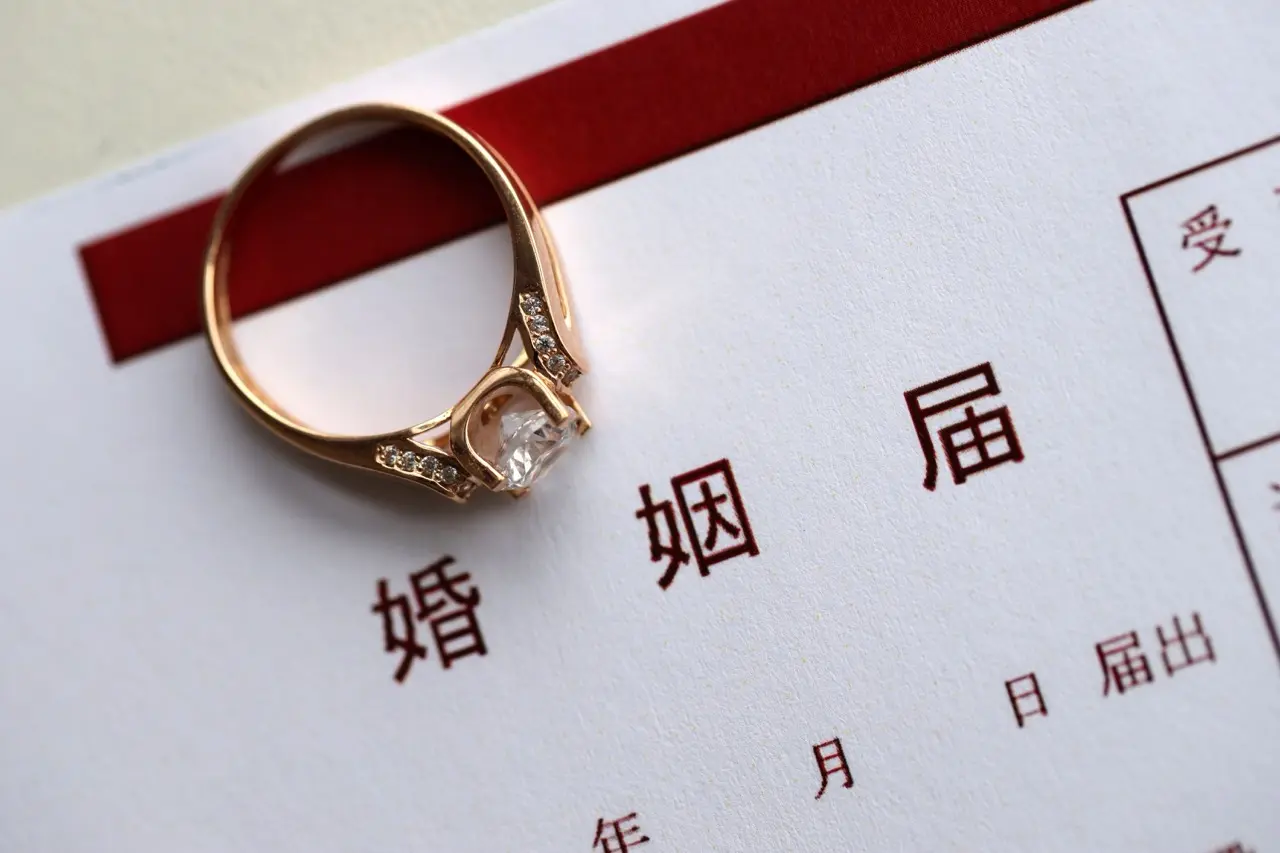 入籍と結婚の違いとは？正しい言葉の意味や籍を入れる時期を紹介