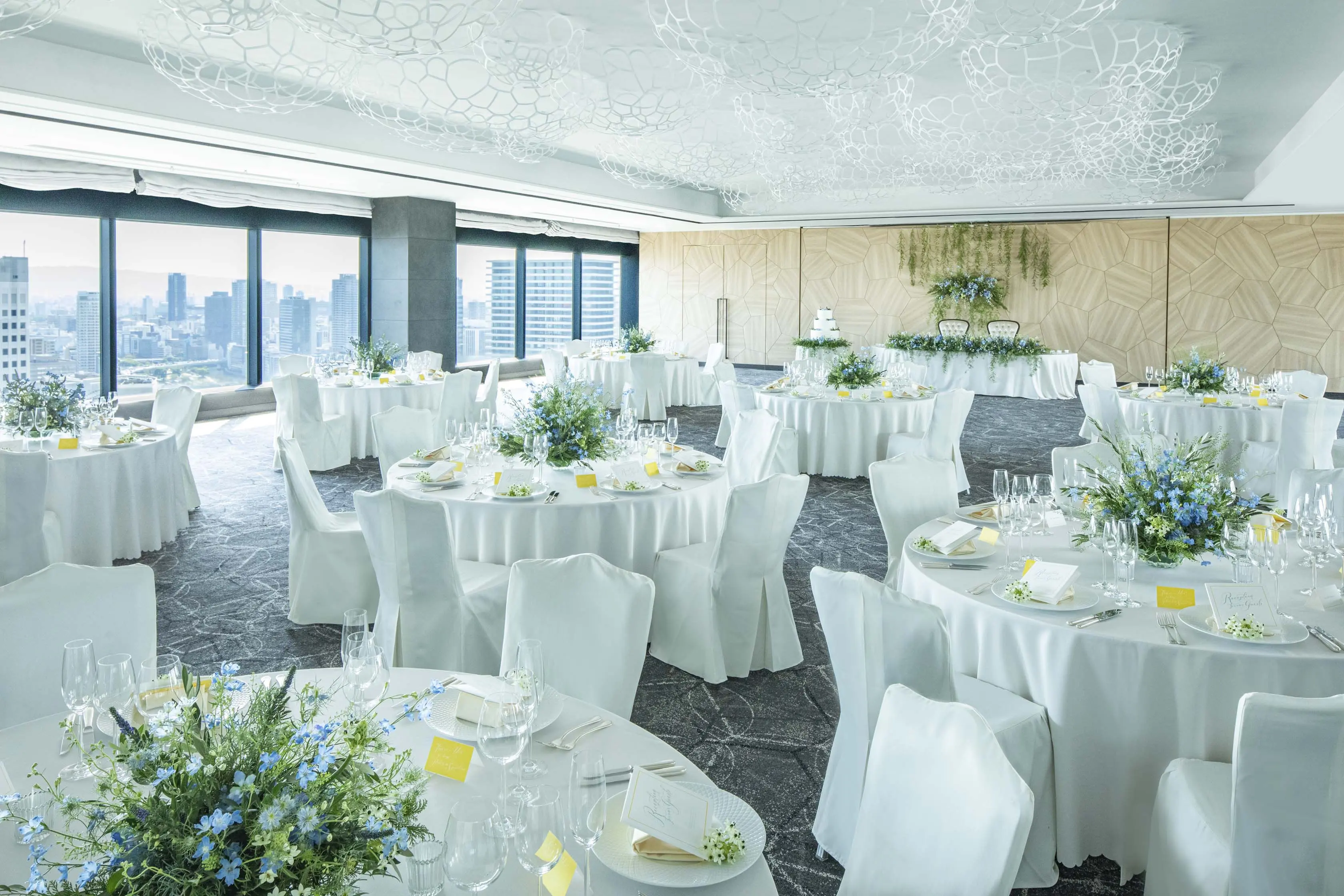 35階ワンフロアを贅沢に貸切ってゲストにおもてなしを